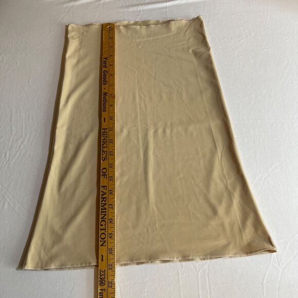 SPANX Womens Slip Skirt Medium Nude Tan Beige Smoothing‎ Shaping Scultping - Picture 5 of 5